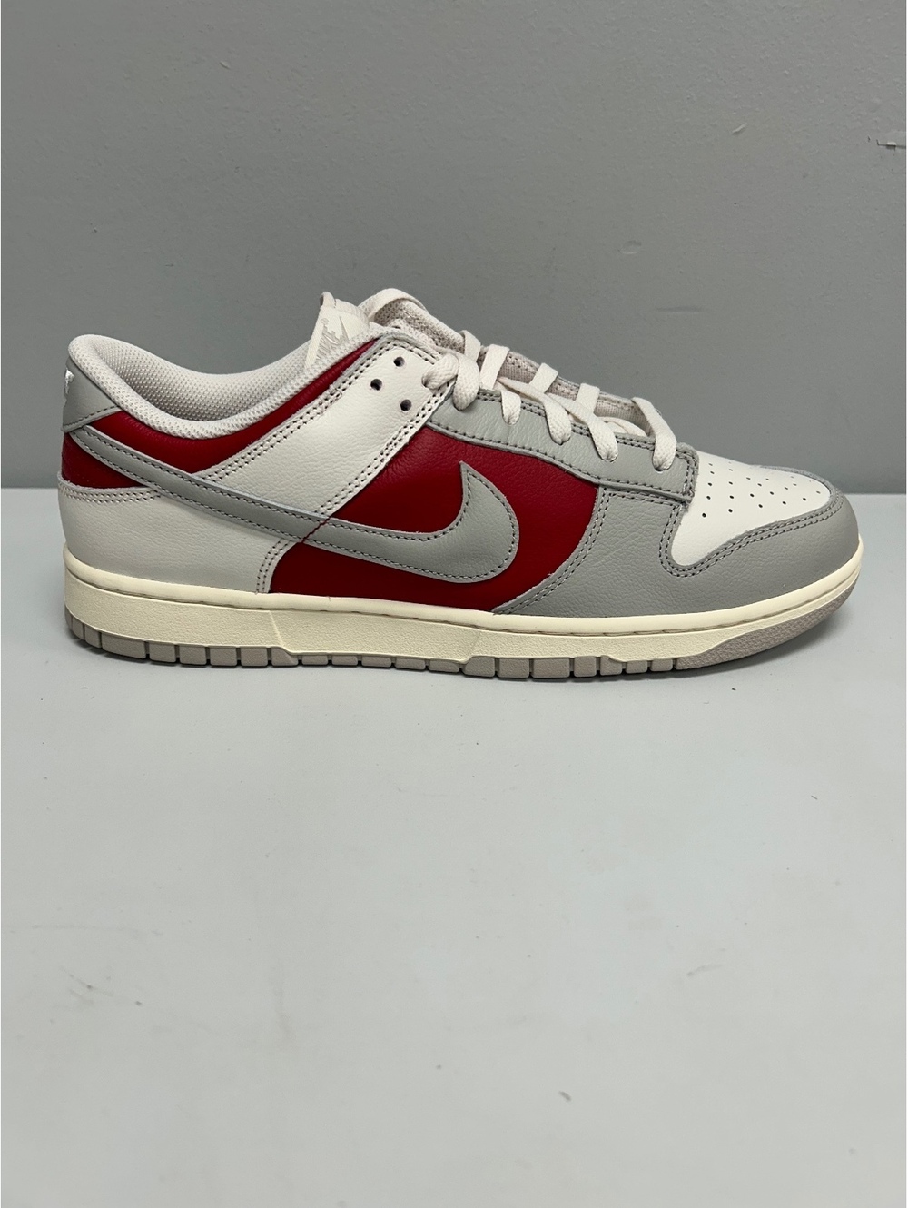 Nike Dunk Low Sneakers White Red Gray